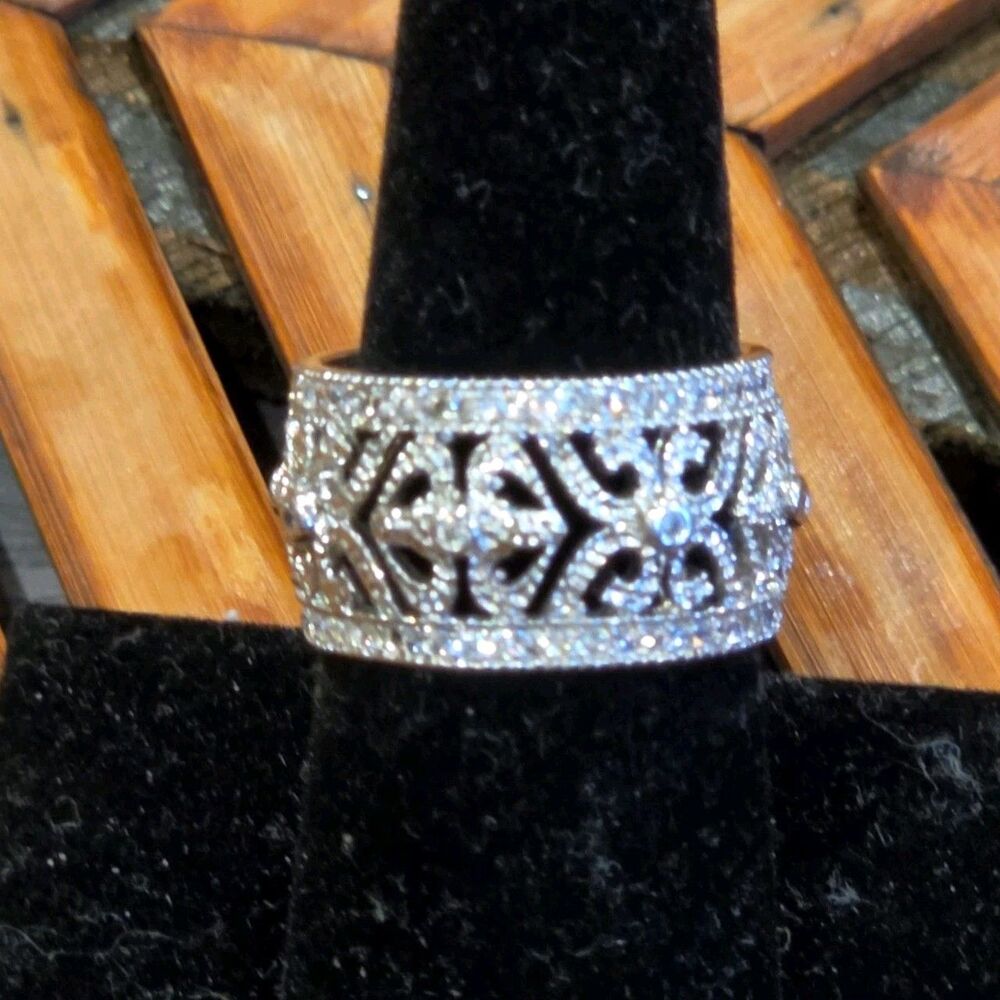 Vintage Size 8 SilverTone Wide Filigree Band Ring Clear Rhinestone Accents